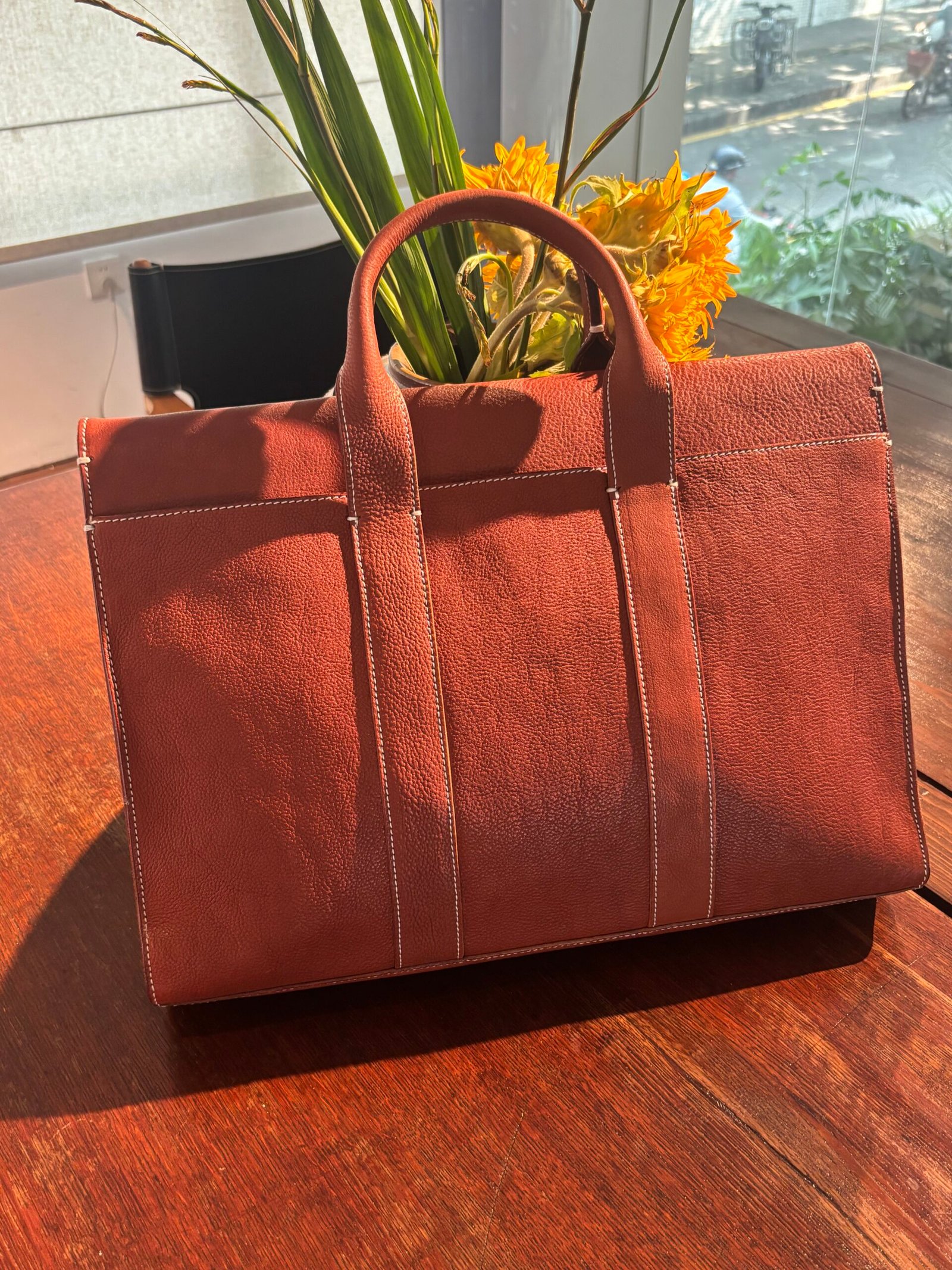 WechatIMG41 Top layer cowhide handbag(Suitable for both men and women) - Image 1